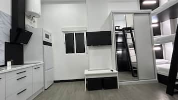 1 habitación, wifi y ropa de cama