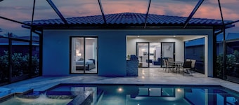 4 Bedroom Home with Pool and Spa
