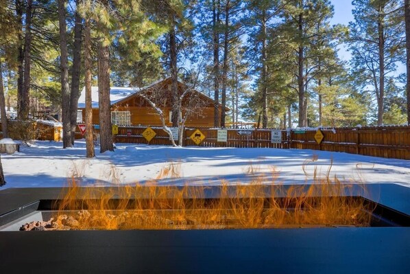 Outdoor spa tub - Mountain Cabin | Fenced yard, Great Location, Mountain Views (Pagosa Springs)