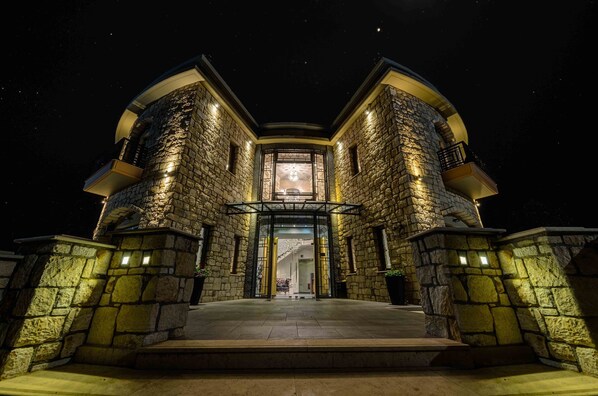 Exterior - Chateau Rond Boutique Hotel & Spa (Almopia)