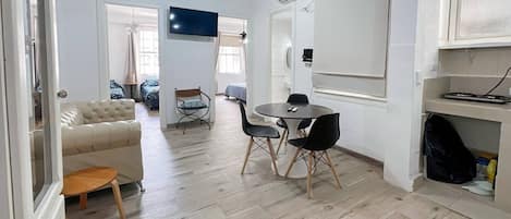 Apartment, 2 Bedrooms, Smoking, City View | Interior