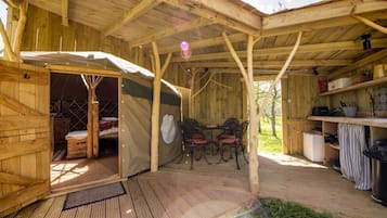 Tenda Romantis, Beberapa Tempat Tidur (Dabinett Yurt) | Teras/patio