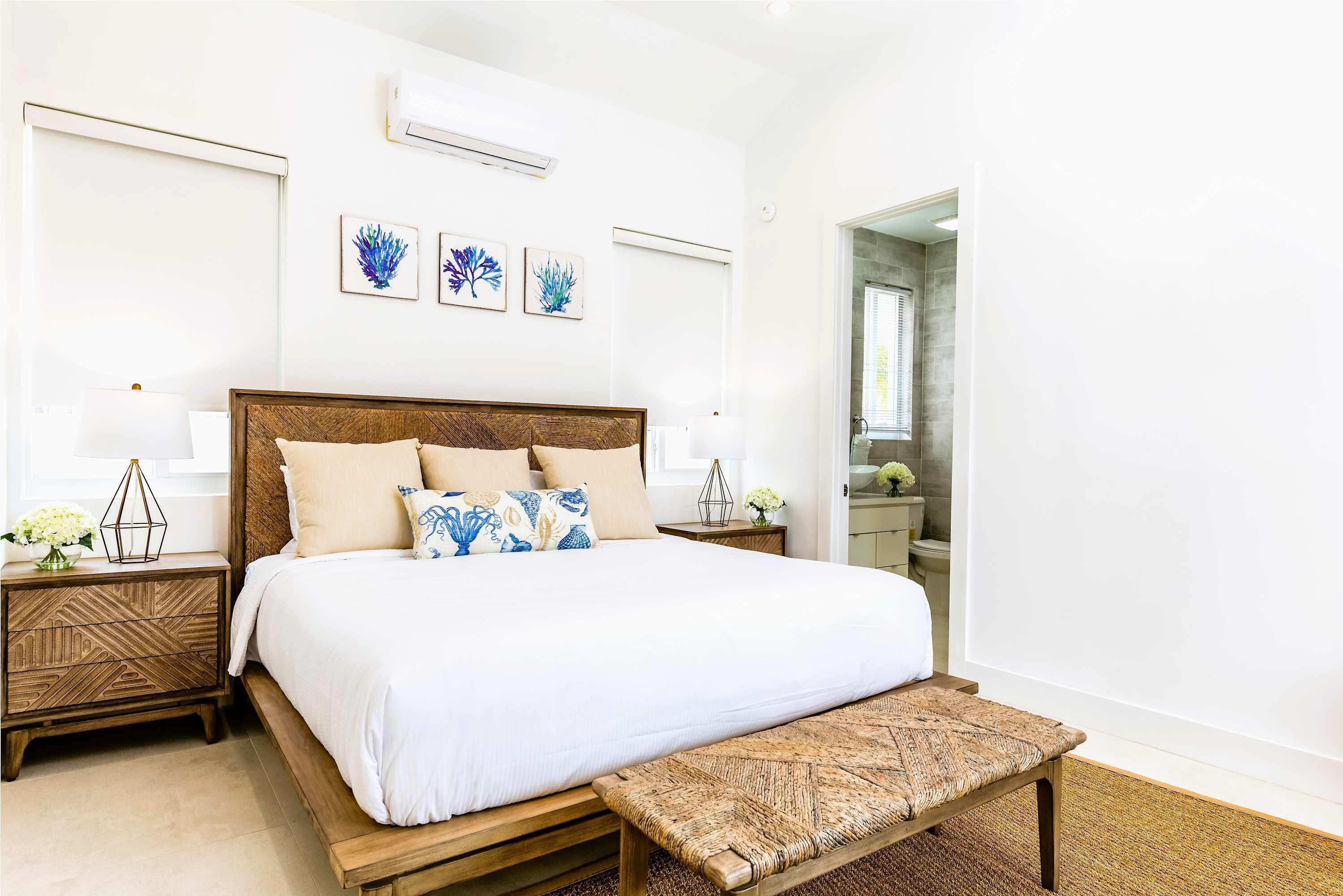 8 bedrooms, iron/ironing board, WiFi (free), bed sheets