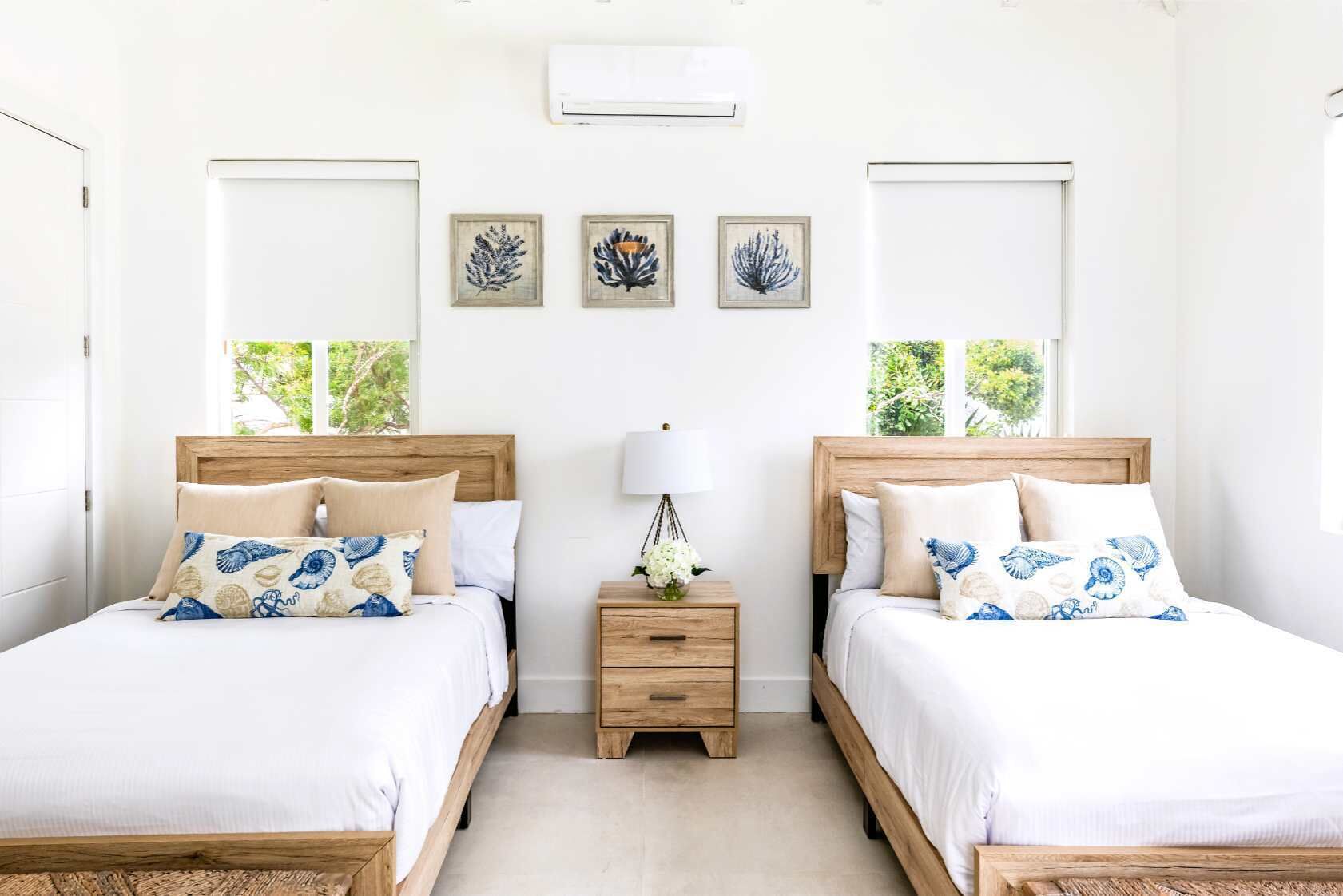 8 bedrooms, iron/ironing board, WiFi (free), bed sheets