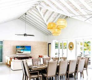 Dining - Lagoon View Villa, Pool, Dock, Kayaks & Waterways (Leeward Settlement)