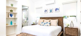 Luxury Canal Front Villa Kayaks, Pool & BBQ