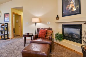 Interior - 343 Downtown, Private Hot Tub with Red Rock Views (Moab)