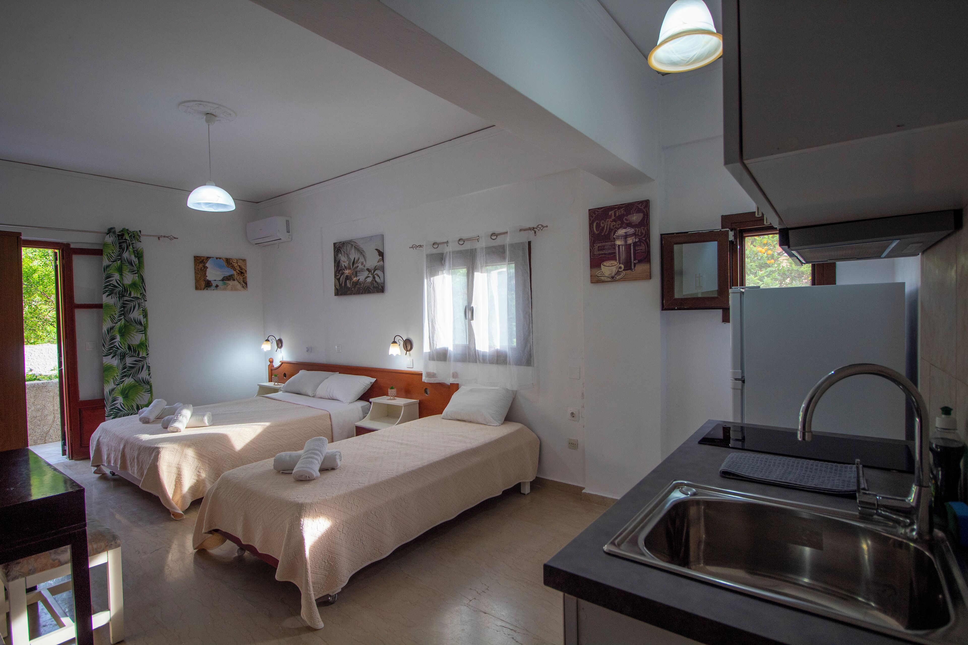 Double or Twin Room | Individually decorated, individually furnished, desk, laptop workspace