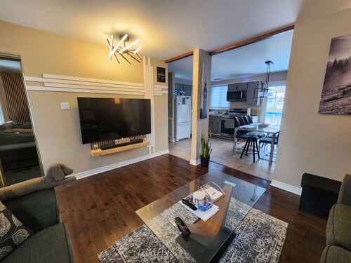 Bunga-lounge: 3 BDR, Pool, Parking