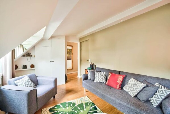 TV - MARAIS CHIC - For 2 people (PARIS 03)