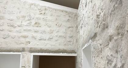 Studio 2-3 Personnes, au Calme, Économique. Une Petite Terrasse Très Agréable