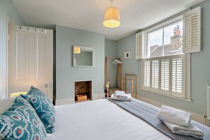 2 chambres, fer et planche Ă repasser, Wi-Fi gratuit, draps fournis