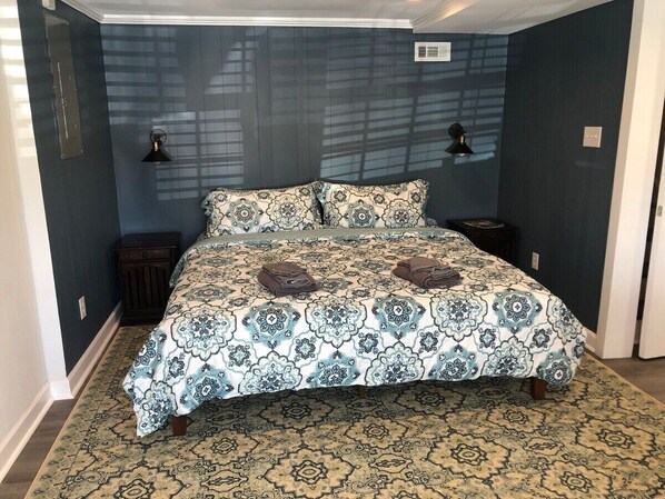 1 bedroom, iron/ironing board, free WiFi, bed sheets