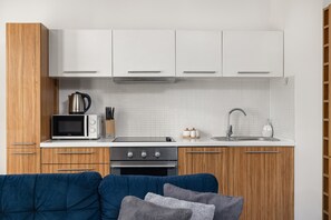 アパートメント 2 ベッドルーム バルコニー 海側 | 専用キッチン | 電子レンジ、食器洗い機、コーヒー / ティーメーカー、電気ポット