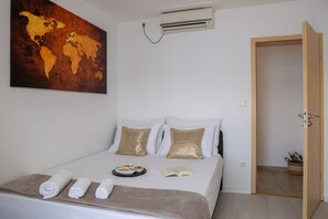 4 chambres, fer et planche à repasser, accès au Wi-Fi (inclus)