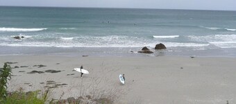 Port-Blanc Beach Cottage in Plougasnou