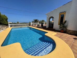 Piscine extérieure