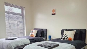 單棟房屋 | 3 間睡房、免費 Wi-Fi、床單