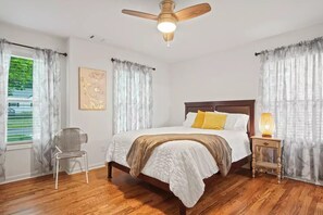 3 Schlafzimmer, Bügeleisen/Bügelbrett, WLAN, Bettwäsche