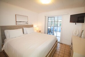 2 室のベッドルーム、WiFi (無料)、ベッドシーツ