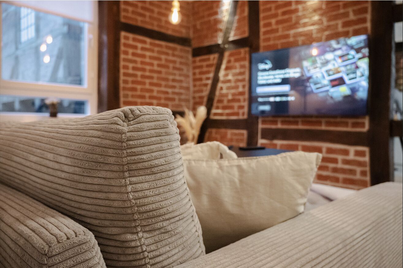 TV