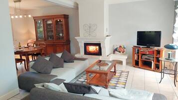 TV connectée, cheminée