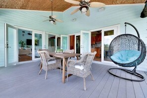 Outdoor dining - Sleeps 15 - Hidden Bleu Tropical Mansion (West Palm Beach)