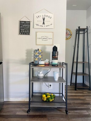Interior - Cozy Retreat|Close to Village|Pets OK (Wrightwood)