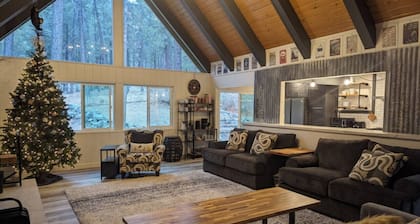 Knotty by Nature | Luxury Cabin Stay