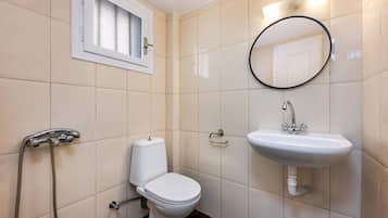 Double Room with balcony | Bathroom | Hair dryer