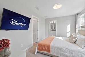 5 Schlafzimmer, Bügeleisen/Bügelbrett, Reisekinderbett, WLAN