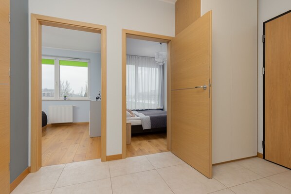 Living area - Green Surroundings 2 Bedrooms by Renters (Warsaw)