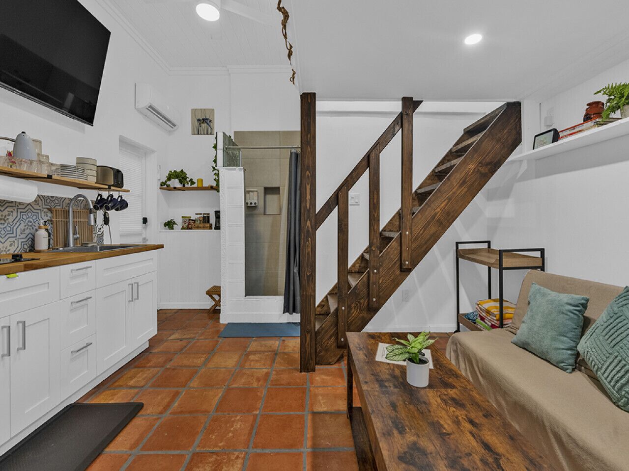 1/1 Loft Villa 2 Blocks To Beach - Deerfield Beach, FL