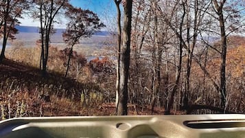 Bañera de hidromasaje al aire libre