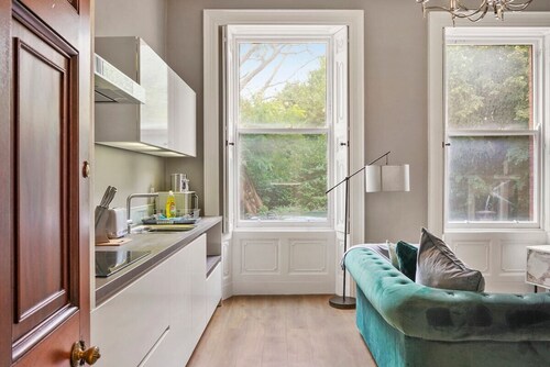 Lux Georgian House in Yorkshire - Parking - Garden