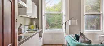 Lux Georgian House in Yorkshire - Parking - Garden