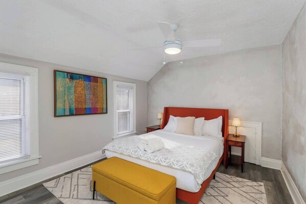 4 bedrooms, travel cot, free WiFi