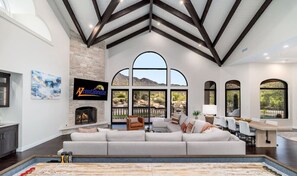 Interior - Scottsdale Diamond Mtn Oasis+Waterslide+Pickleball (Scottsdale)