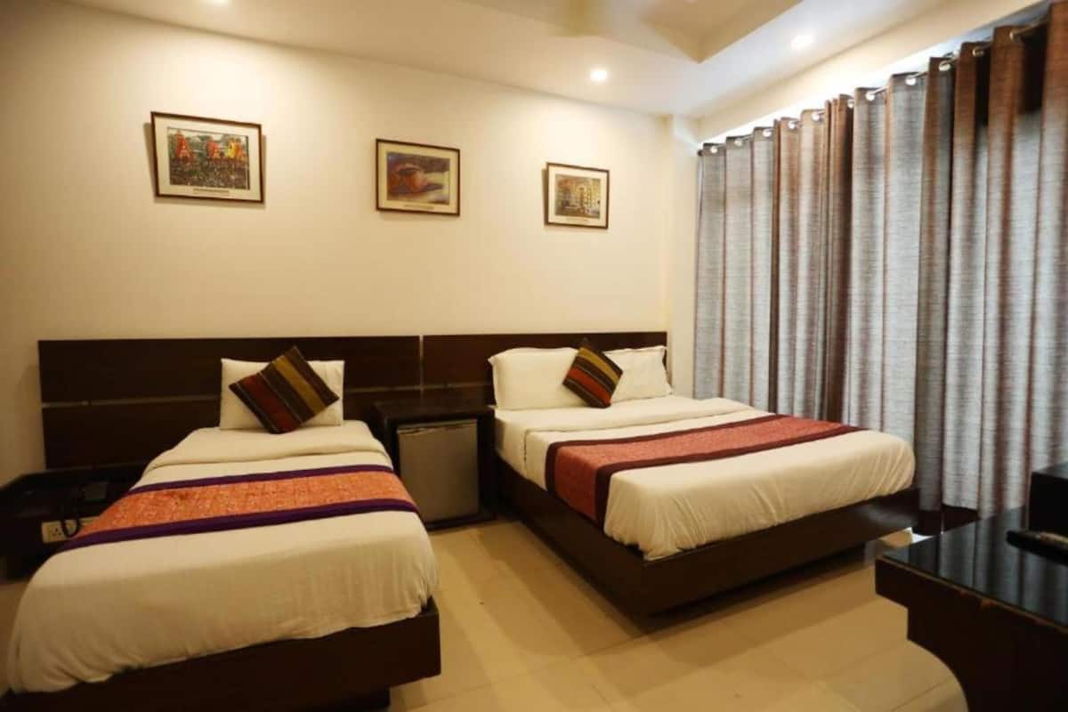 Executive Triple Room, 1 Bedroom | 1 bedroom, Egyptian cotton sheets, premium bedding, memory foam beds