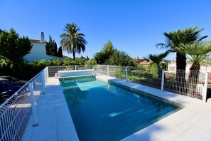 Piscine extérieure