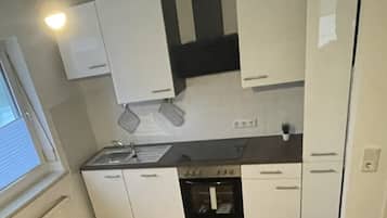 Kühlschrank, Herdplatte, Geschirrspüler