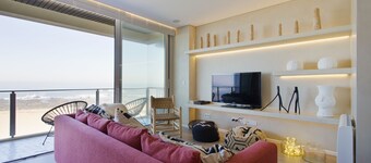 Boutique Rentals-al MAR Beachfront Wake up With Wonderful Ocean and Beach Views!