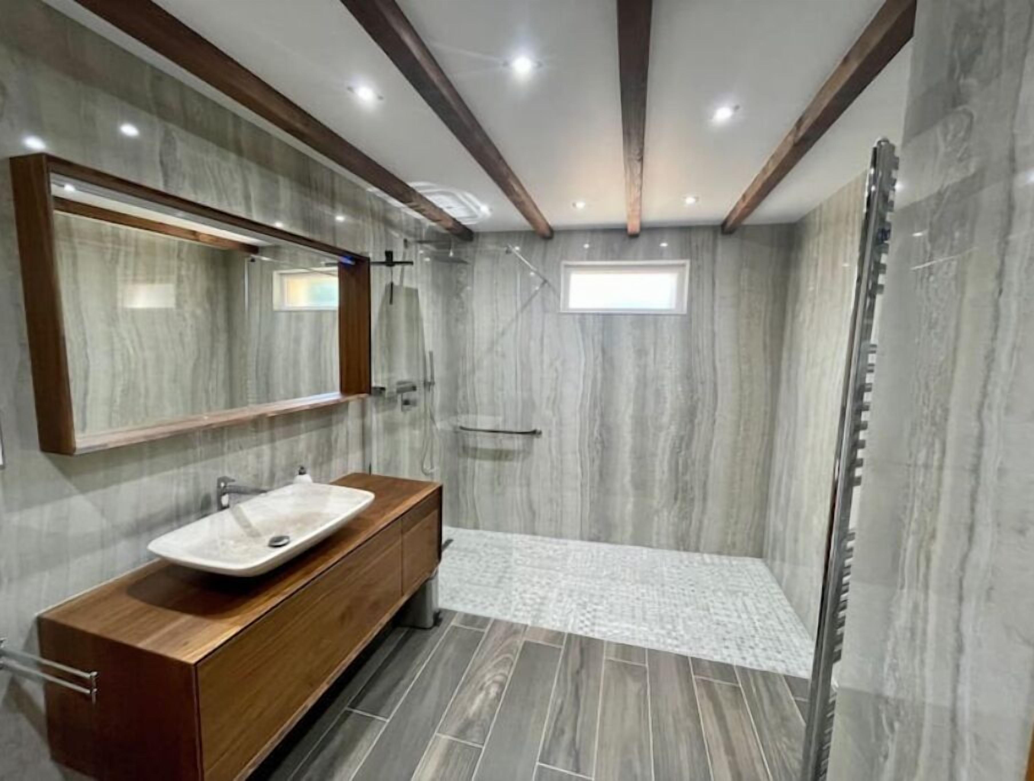 Towels, toilet paper