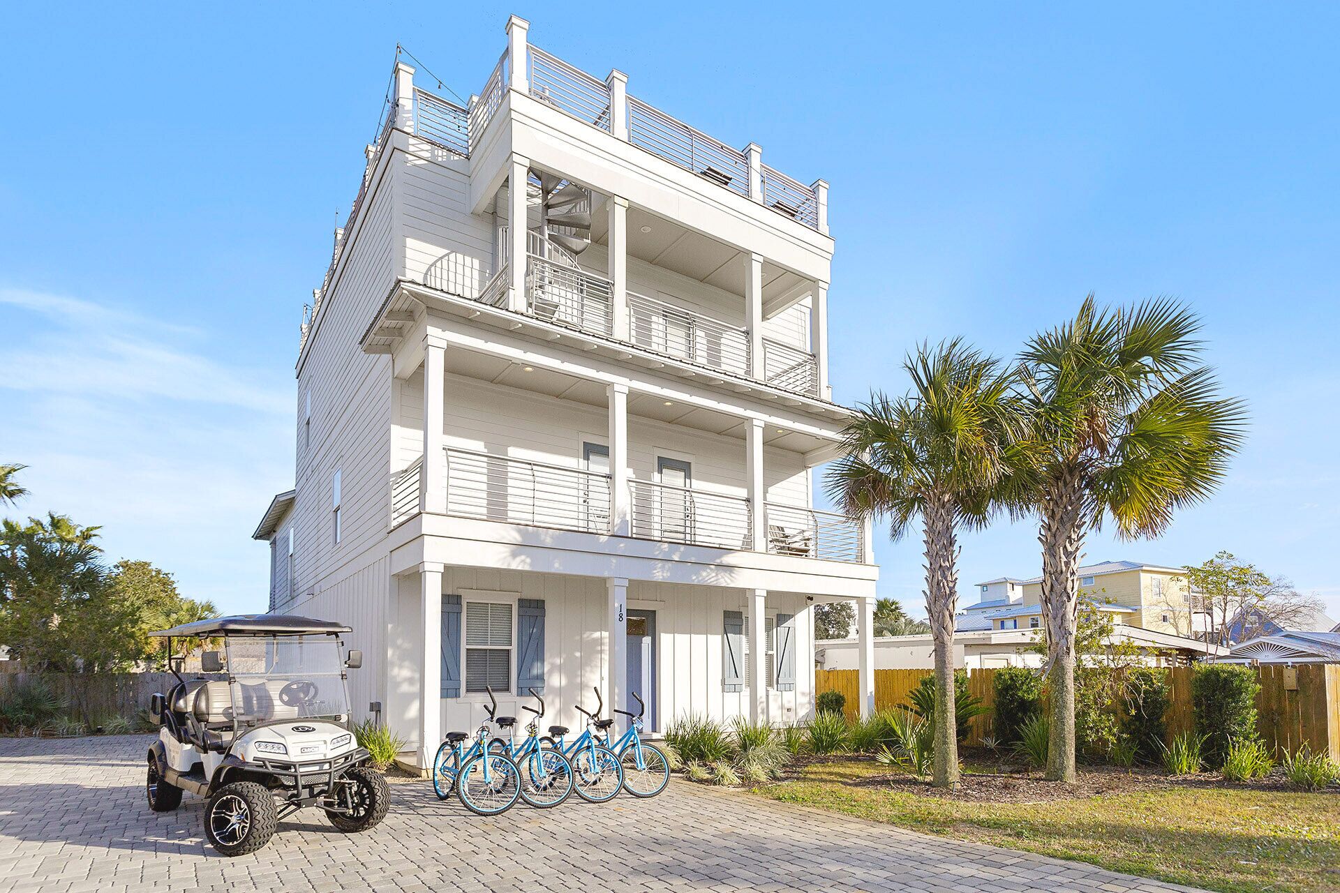 Decked Out - Private Beach, Huge Rooftop Deck, Pool + Hot Tub, Golf Cart, Bikes!