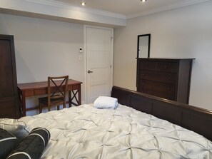 3 soverom, strykejern/-brett, wi-fi og sengetøy