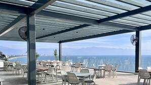Outdoor dining - 3BD brand new beachfront condo Bucerias (Bucerías)