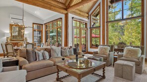 TV, fireplace, offices