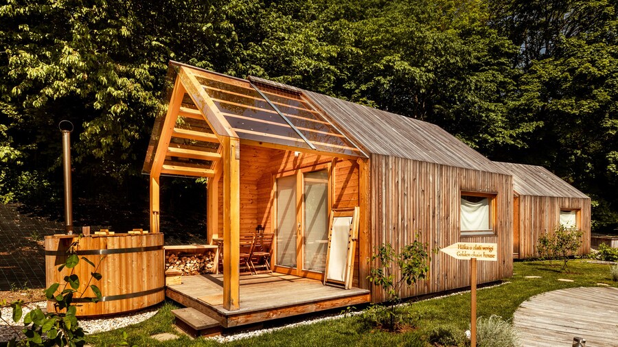 Glamping Mountain Fairy Tale