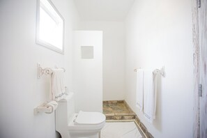 Articles de tocador gratuïts i assecador de cabells 