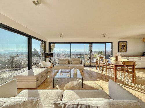 Vue unique sur montagnes !